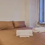 Isola District Milan Apartment